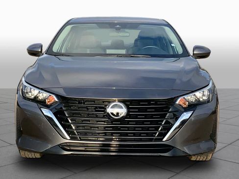 Used 2024 Nissan Sentra SV FWD image 4