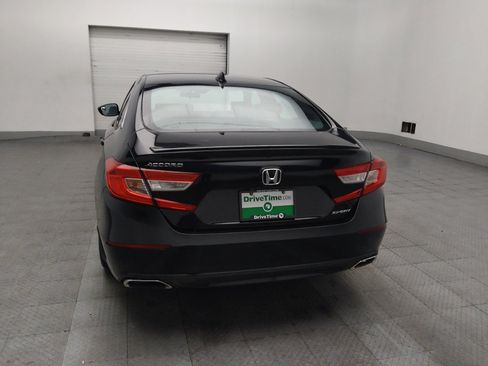 Used 2018 Honda Accord Sport image 6