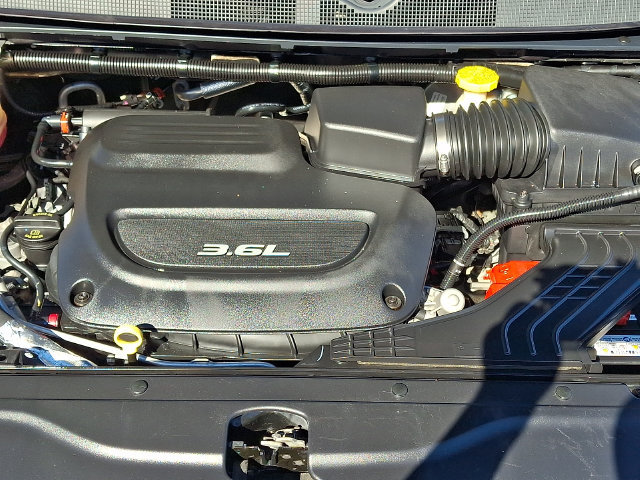 Used 2017 Chrysler Pacifica Touring-L FWD image 26