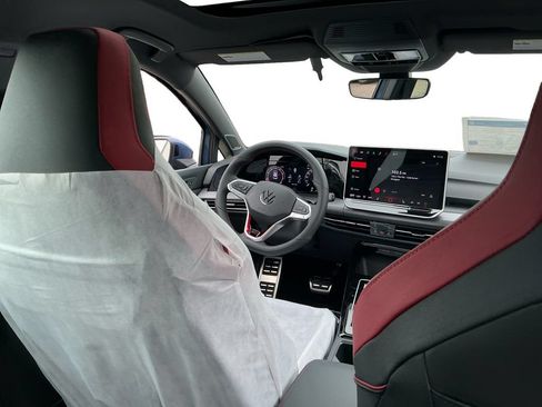 New 2026 Volkswagen GTI SE FWD image 20