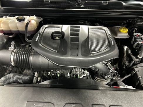 Used 2025 RAM 1500 Limited AWD/4WD image 27