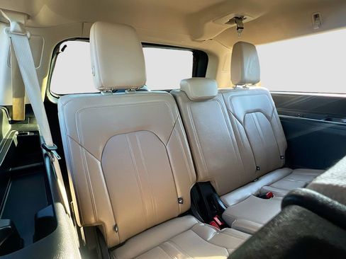 Used 2024 Ford Expedition Max Limited AWD/4WD image 36