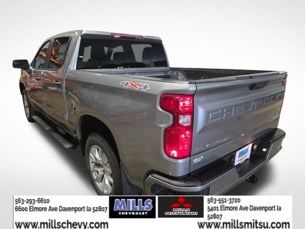 Used 2023 Chevrolet Silverado 1500 Custom AWD/4WD image 3