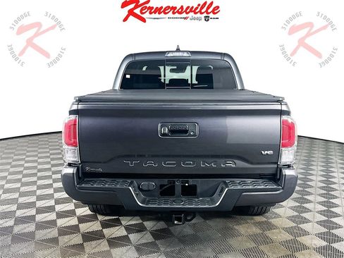 Used 2023 Toyota Tacoma TRD Sport image 6