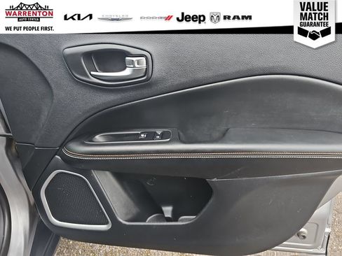 Used 2020 Jeep Compass Sport w/ Cold Weather Group AWD/4WD image 18