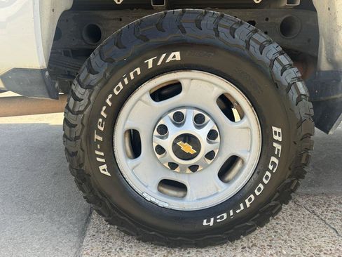 Used 2017 Chevrolet Silverado 2500 W/T w/ WT Convenience Package RWD image 9