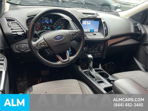 Used 2017 Ford Escape SE w/ Equipment Group 201A AWD/4WD image 27