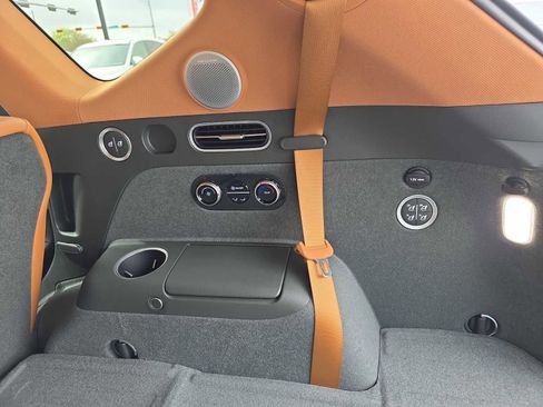 New 2026 Genesis GV80 2.5T Advanced image 26