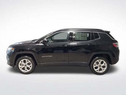 New 2026 Jeep Compass Latitude AWD/4WD image 19