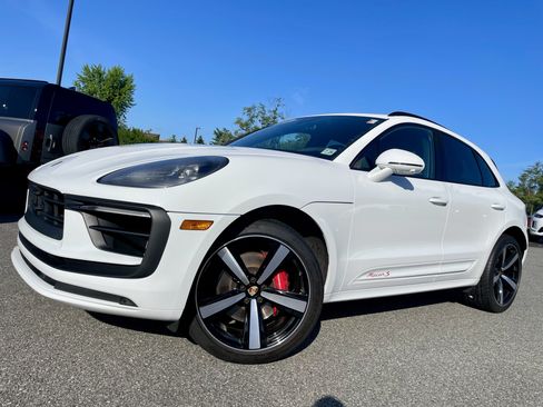 Used 2024 Porsche Macan S AWD/4WD image 35
