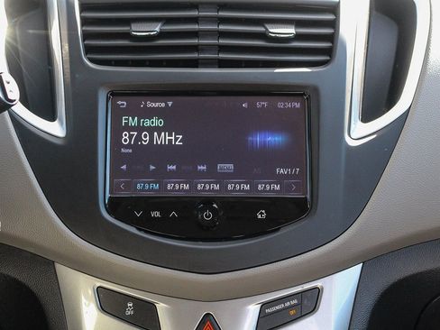 Used 2015 Chevrolet Trax LT w/ LT Sun and Sound Package image 15