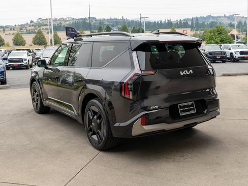 Certified 2024 Kia EV9 GT-Line AWD/4WD image 5