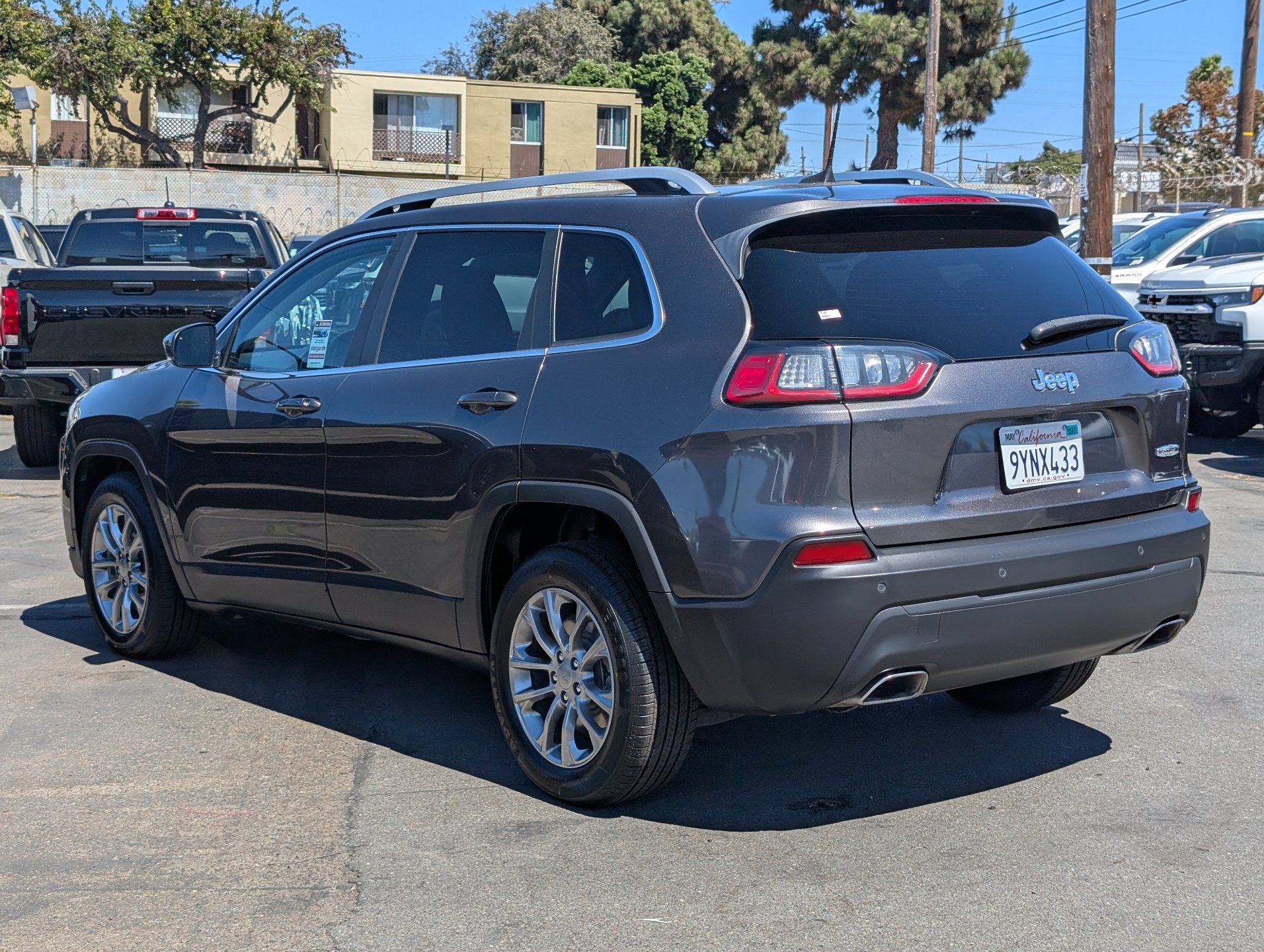 Used 2021 Jeep Cherokee Latitude Lux w/ Comfort/Convenience Group FWD image 10