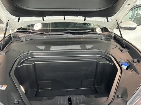 Used 2022 Ford Mustang Mach-E Select image 12