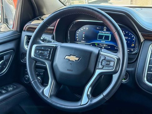 Used 2023 Chevrolet Tahoe Premier AWD/4WD image 14