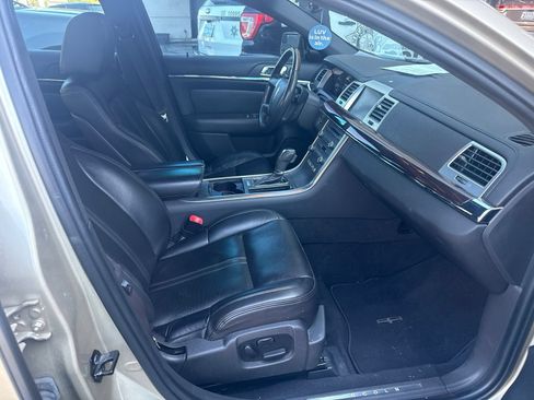 Used 2010 Lincoln MKS AWD image 13