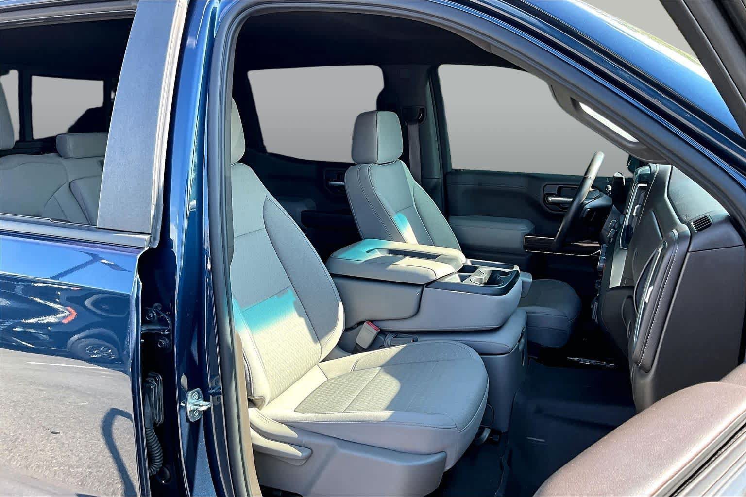 Used 2021 Chevrolet Silverado 1500 LT w/ Texas Edition Plus AWD/4WD image 9