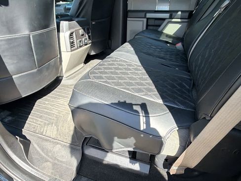 Used 2017 Ford F350 XLT w/ XLT Premium Package AWD/4WD image 17