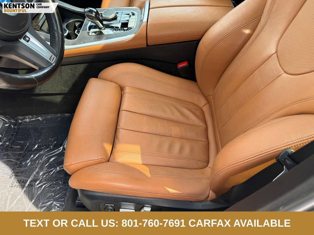 Used 2022 BMW X7 xDrive40i w/ M Sport Package AWD/4WD image 31