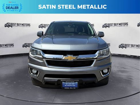 Used 2018 Chevrolet Colorado LT w/ LT Convenience Package RWD image 2