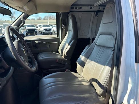 Used 2021 Chevrolet Express 2500 w/ Driver Convenience Package image 10