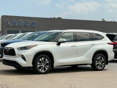 Used 2022 Toyota Highlander XLE