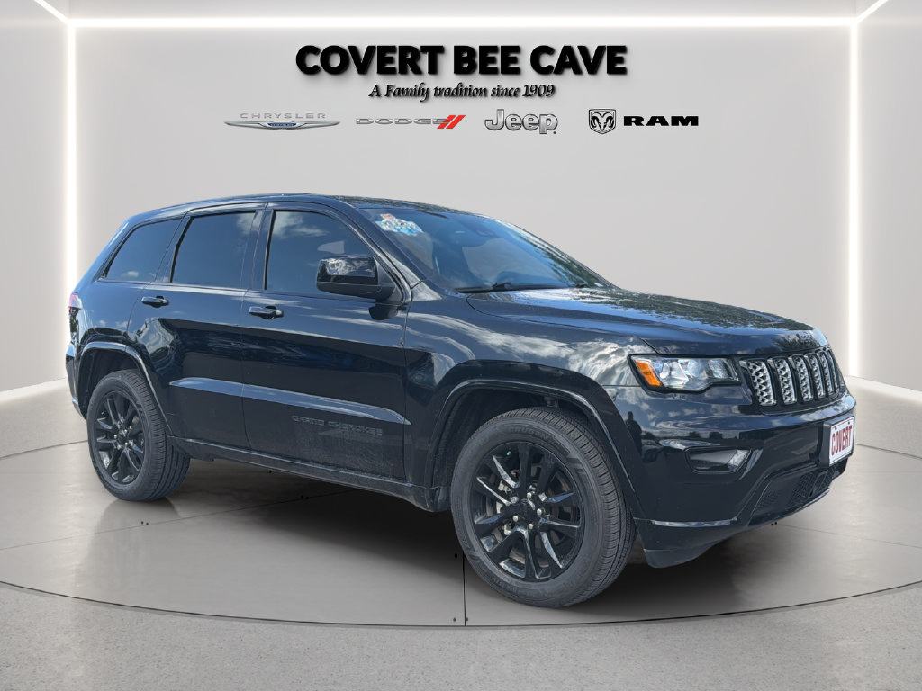 Used 2020 Jeep Grand Cherokee Altitude RWD image 1