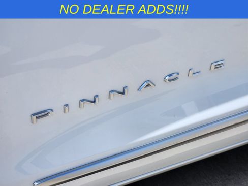 New 2026 Chrysler Pacifica Pinnacle w/ Trailer Tow Group image 12