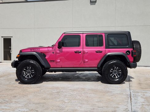 Used 2024 Jeep Wrangler Unlimited Sport AWD/4WD image 5