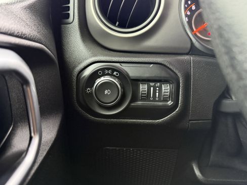 Used 2020 Jeep Wrangler Unlimited Sport image 61