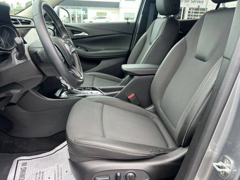 Used 2023 Buick Encore GX Select FWD image 19
