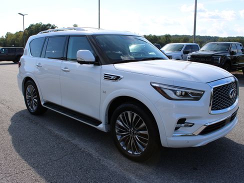Used 2019 INFINITI QX80 Luxe w/ 22" Wheel Package RWD image 4