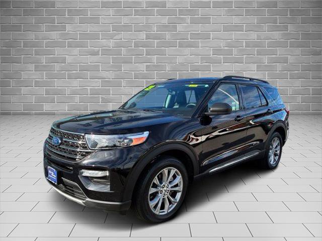 Certified 2023 Ford Explorer XLT w/ Equipment Group 202A AWD/4WD image 5
