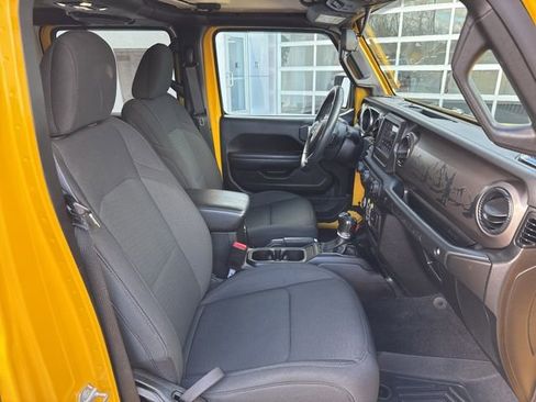 Used 2021 Jeep Wrangler Unlimited Sport image 18