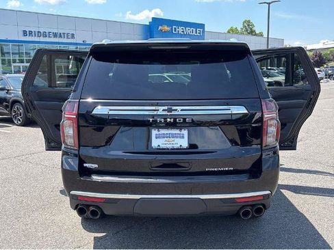 Used 2023 Chevrolet Tahoe Premier AWD/4WD image 12