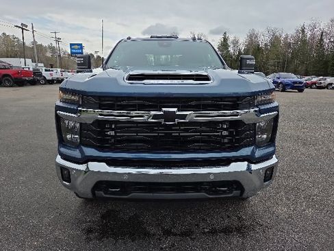 New 2026 Chevrolet Silverado 2500 LT w/ All Star Edition AWD/4WD image 2