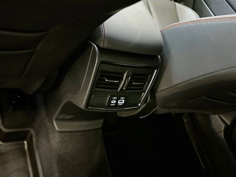 Used 2025 Subaru Forester Sport image 28