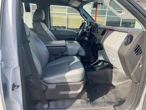 Used 2016 Ford F250 XL w/ Power Equipment Group image 22
