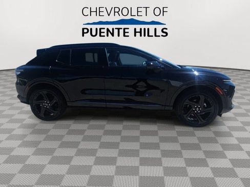 Used 2025 Chevrolet Equinox EV RS w/ Active Safety Package 3 AWD/4WD image 9