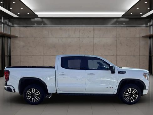 Used 2021 GMC Sierra 1500 AT4 w/ AT4 Premium Package AWD/4WD image 2