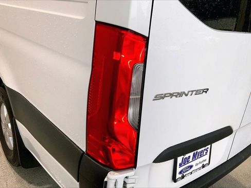Used 2023 Mercedes-Benz Sprinter 2500 image 13