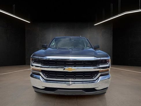 Used 2019 Chevrolet Silverado 1500 LT RWD image 2