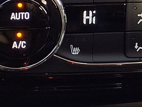 New 2026 Chevrolet Trax LT w/ LT Convenience Package image 4