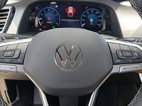 New 2026 Volkswagen Atlas Cross Sport SE FWD image 19