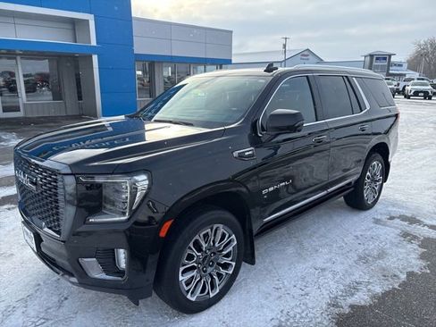 Used 2024 GMC Yukon Denali Ultimate AWD/4WD image 2