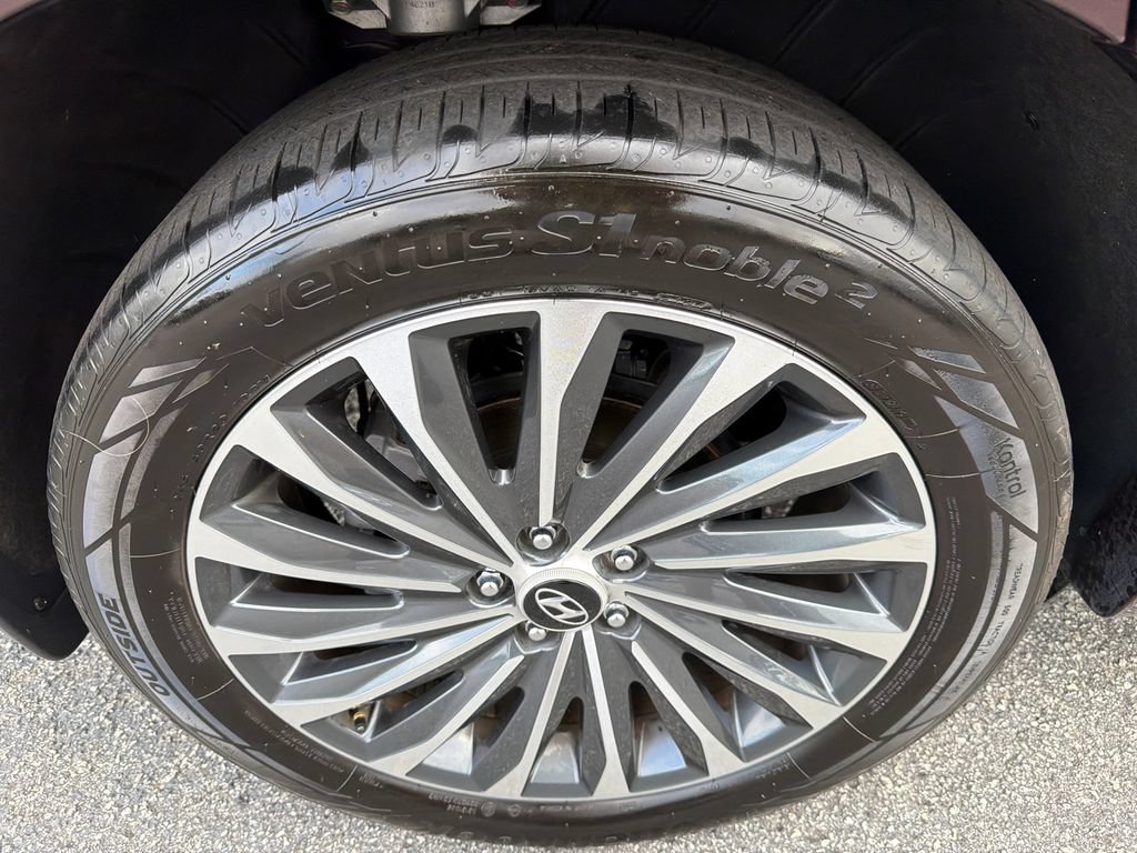 Used 2025 Hyundai Palisade Calligraphy FWD image 17