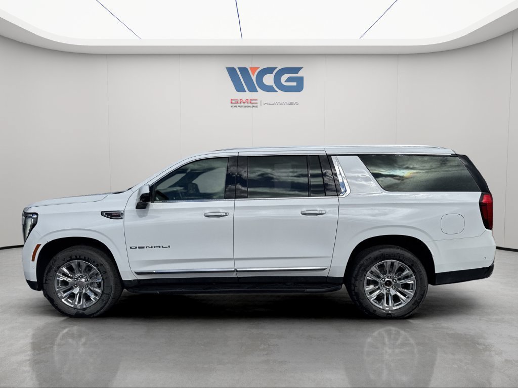 Used 2025 GMC Yukon XL Denali AWD/4WD image 6