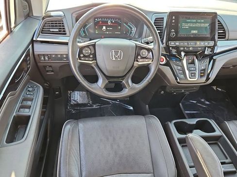 Used 2023 Honda Odyssey Elite image 15