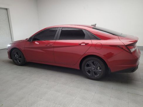 Used 2023 Hyundai Elantra SEL image 3
