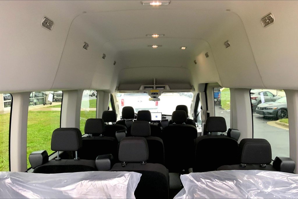 Used 2025 Ford Transit 350 XLT AWD/4WD image 6